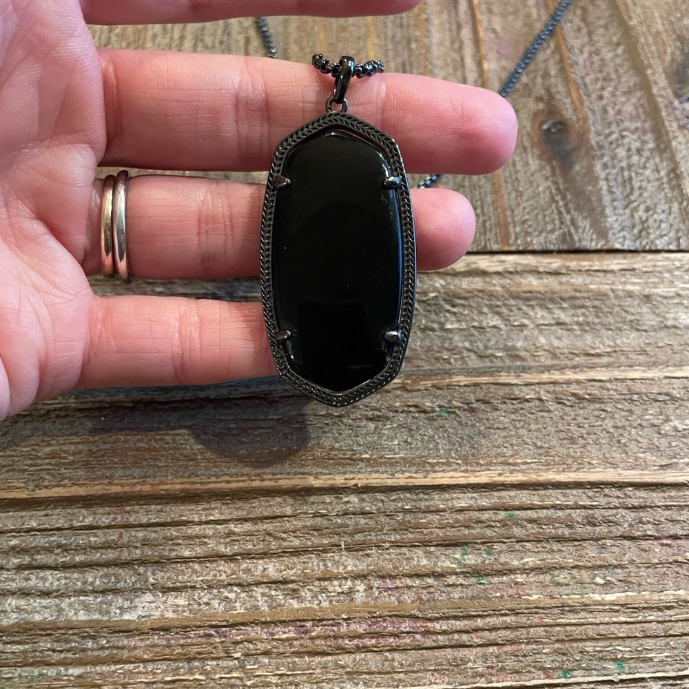 Kendra Scott Necklace